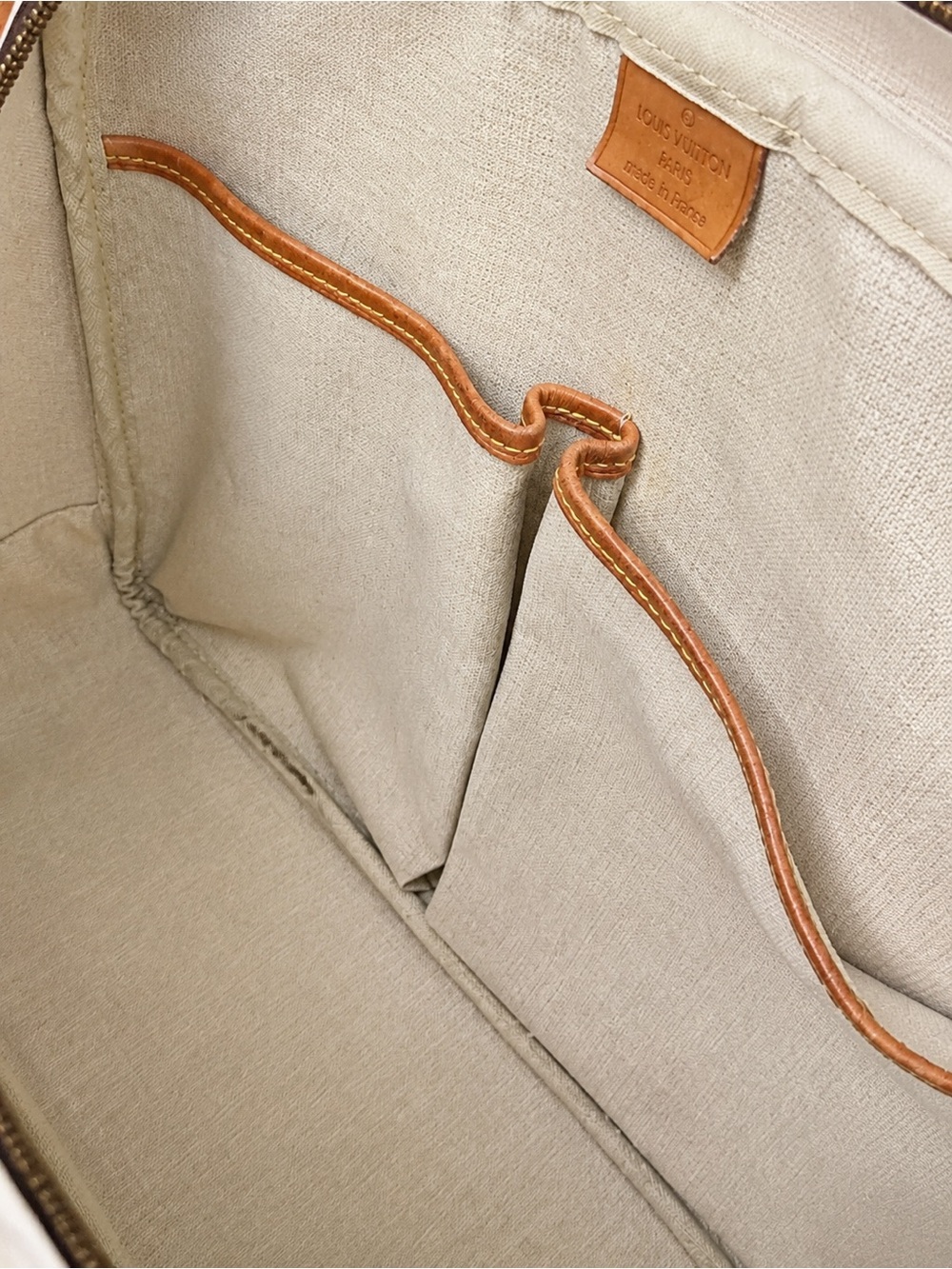 Louis Vuitton Monogram Deauville Bag w/ COA - Picture 10 of 14